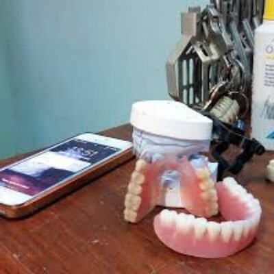 ROYAL DENTAL LAB